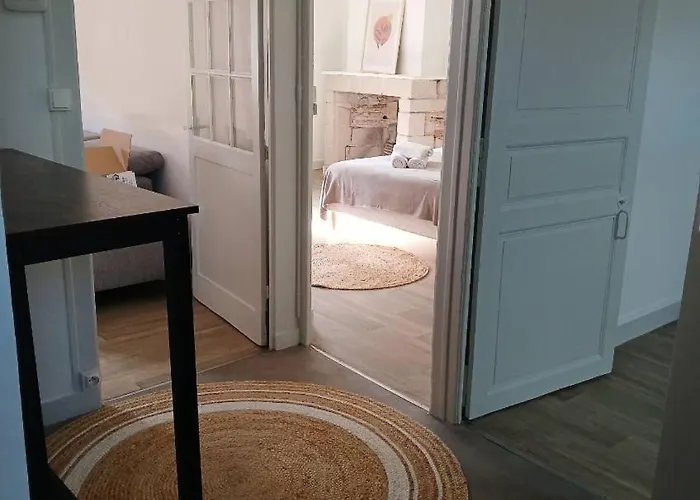 Doutre - 3e Etage Lägenhet *