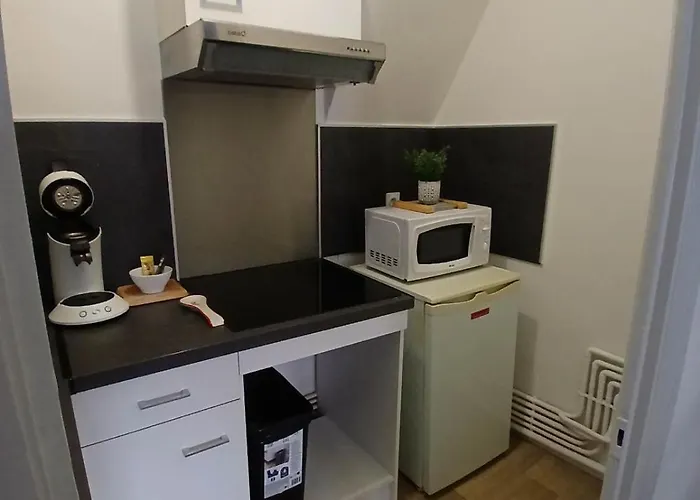 Doutre - 3e Etage 昂热